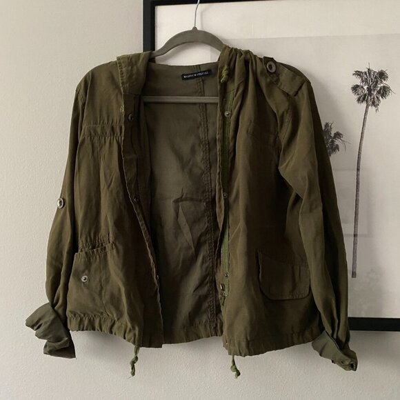 Brandy Melville | EUC Hailey Cropped Utility Jacket Army Olive Green One Size - Picture 4 of 8